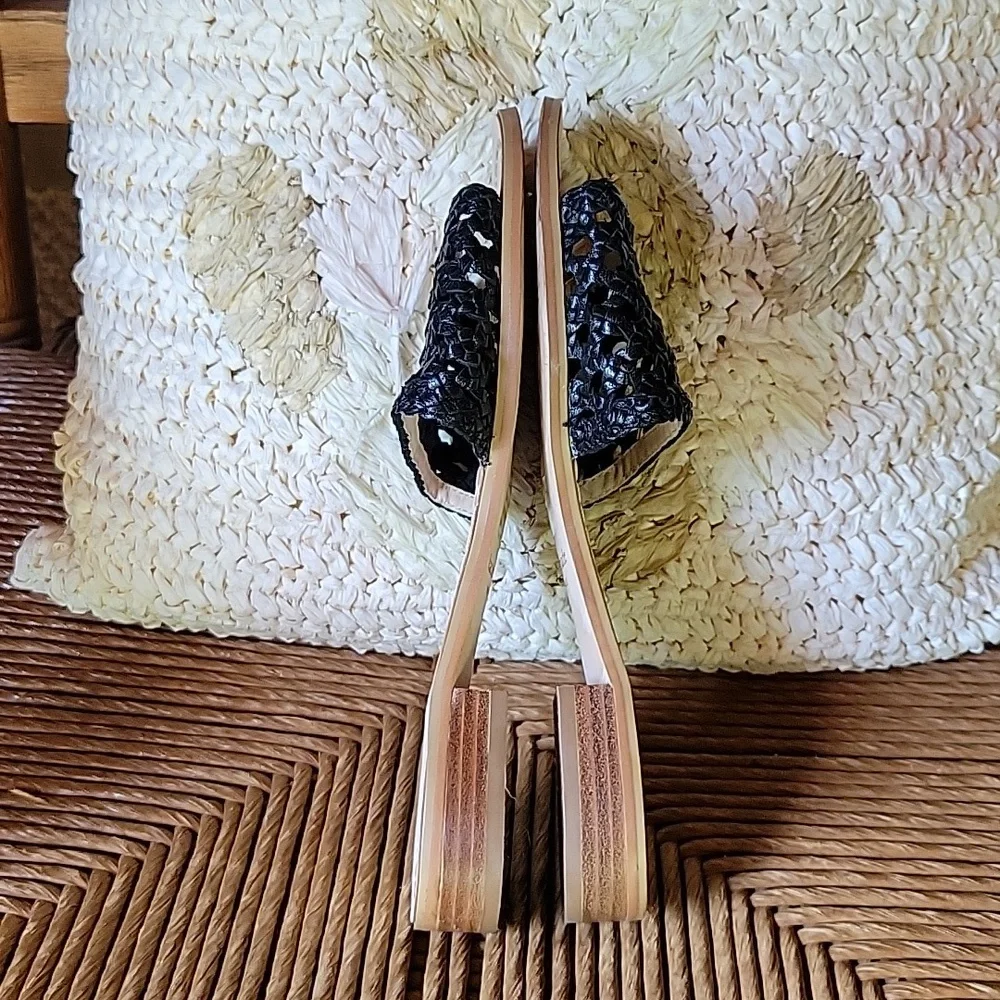 Kate Spade Berlin black woven sandals, size 7.5M